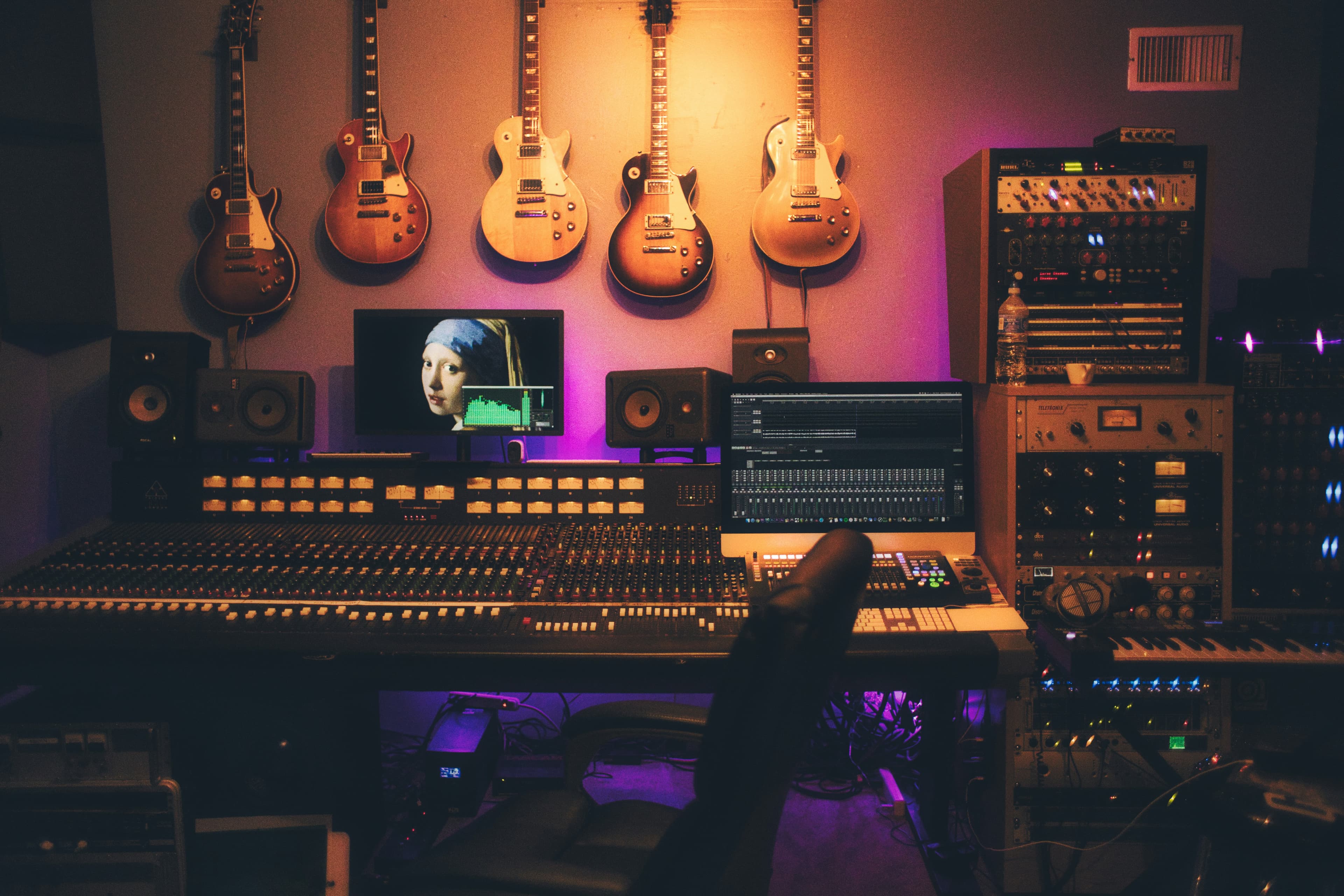 How to Find People to Make Music With (When You Don't Know a Single Producer)